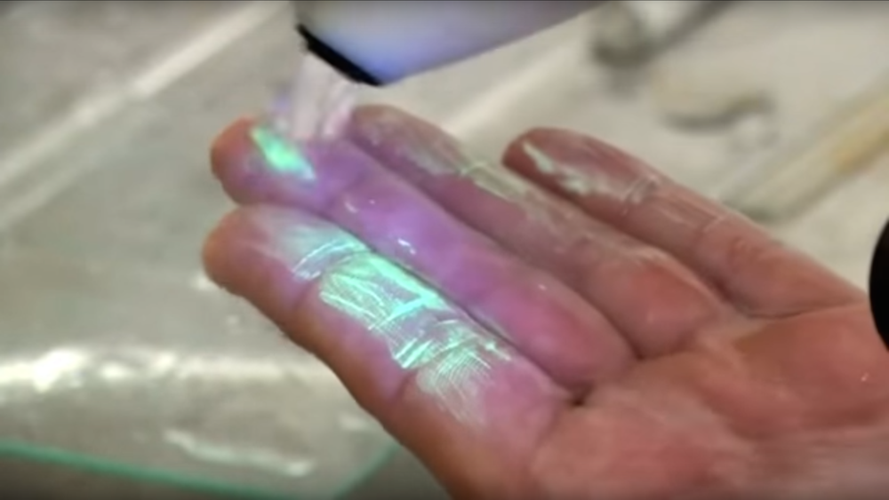Ultrasonic Waves Transform Cold Water into Powerful Cleaning Agent Thumbnail