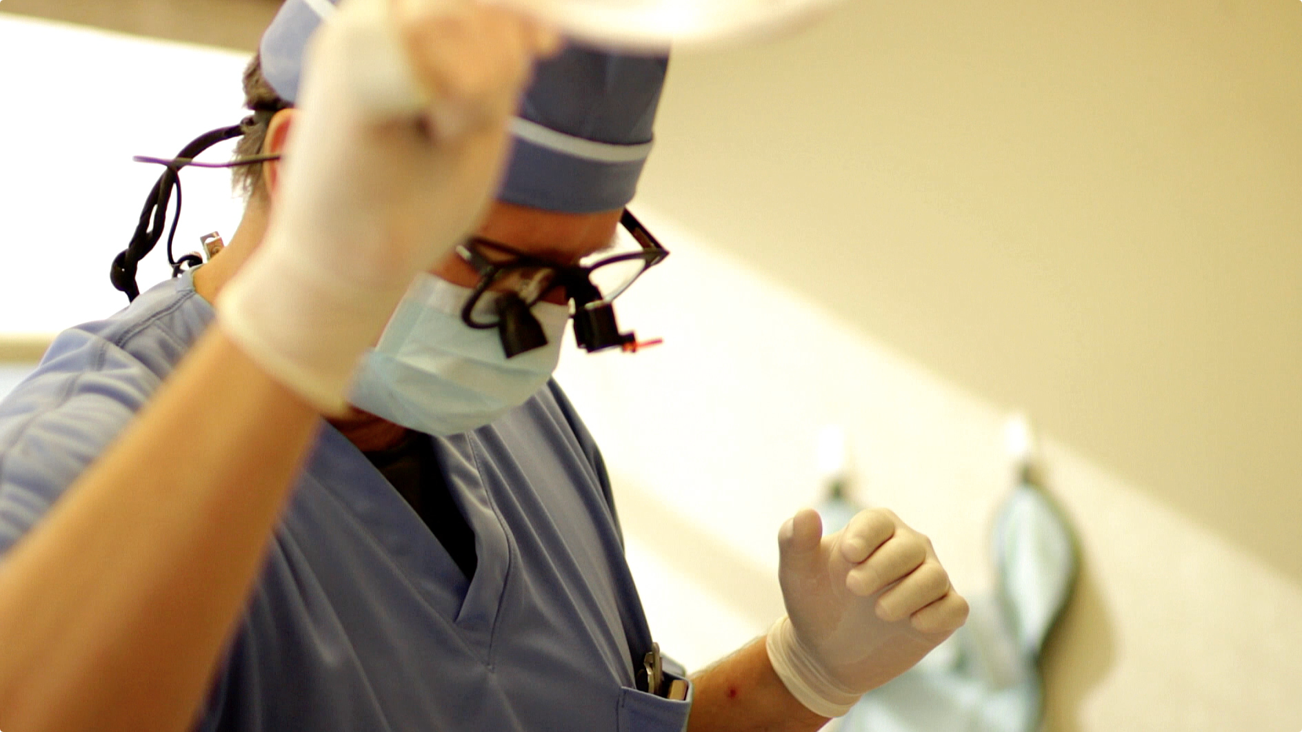 Bacteriostatic Scrubs Help Reduce Hospital-Acquired Infections Thumbnail