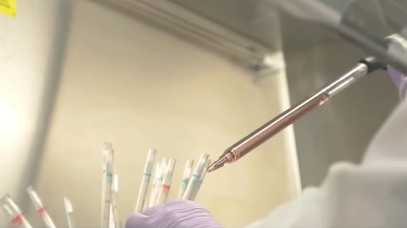 Reprogramming Patient’s Own T-cells to Fight Leukemia Thumbnail